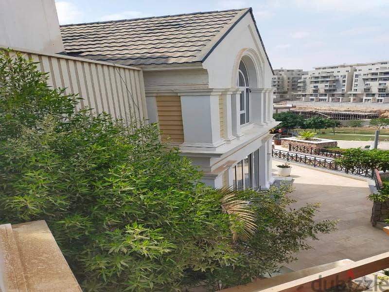 Town house for sale 140m in Mountain View icity ماونتن فيو اى سيتى 8