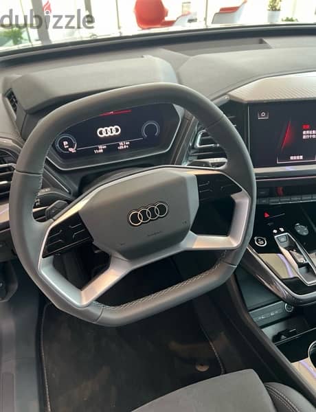 Audi q4 etron استلام فوري 6