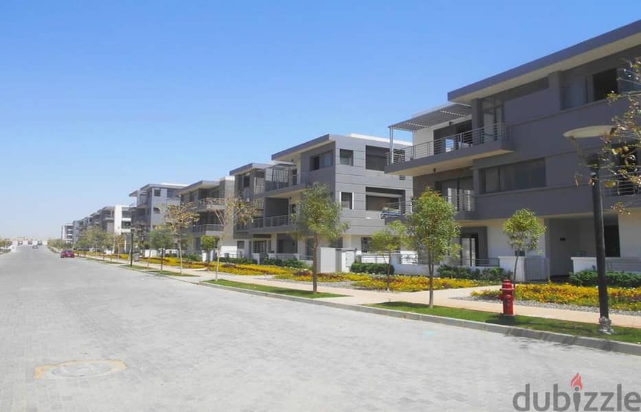 3-room apartment for sale in front of Cairo Airport 1
