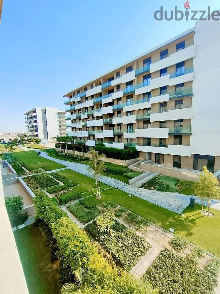Apartment for sale, finished, with a distinctive internal division In Al Burouj El Shorouk Compound 3