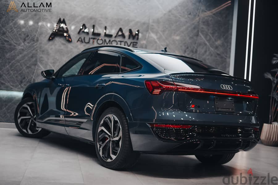 AUDI Q8 ETRON 2024 وكيل 1