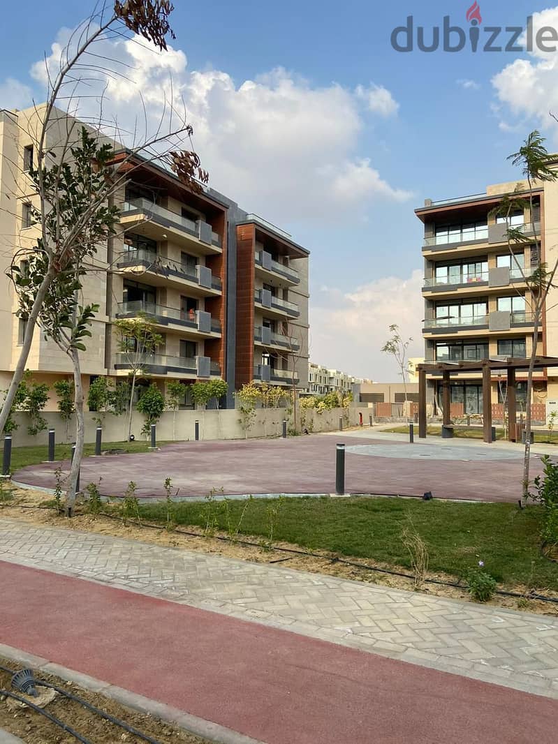 A 3-room apartment with immediate receipt for sale in the heart of the Fifth Settlement, directly in front of the American University in AZAD Company 3