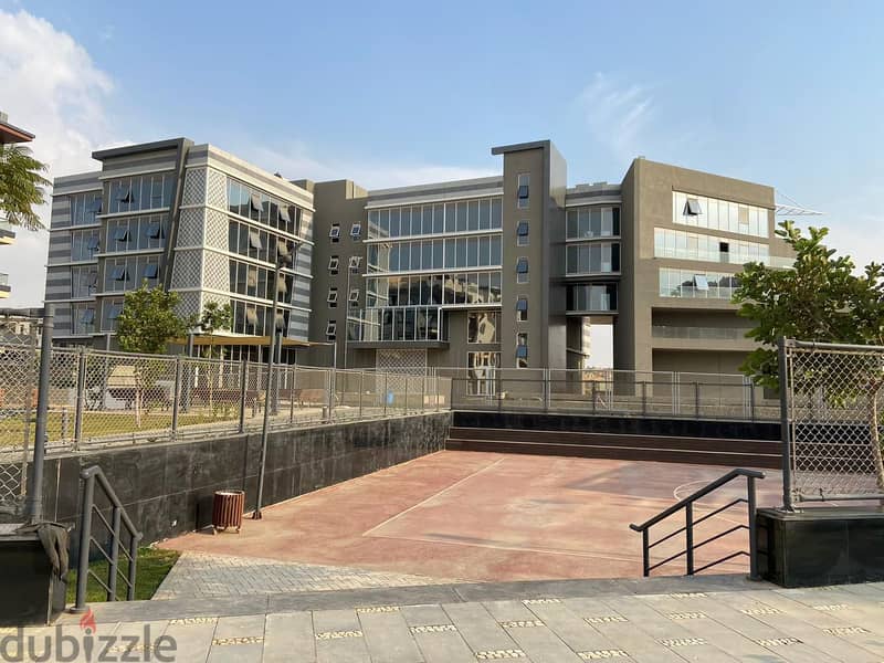 A 3-room apartment with immediate receipt for sale in the heart of the Fifth Settlement, directly in front of the American University in AZAD Company 7