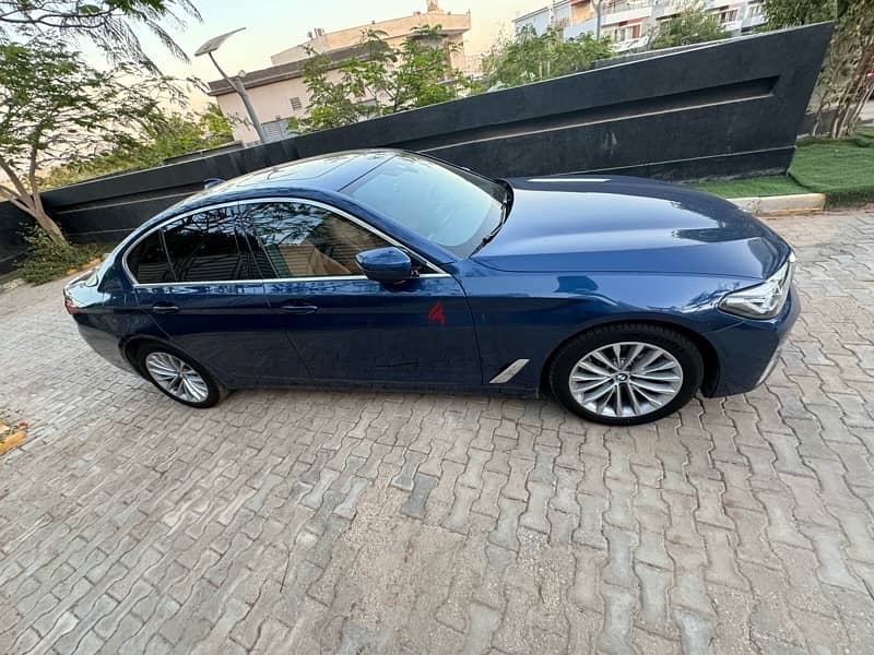 BMW 520 Luxury 2023 2