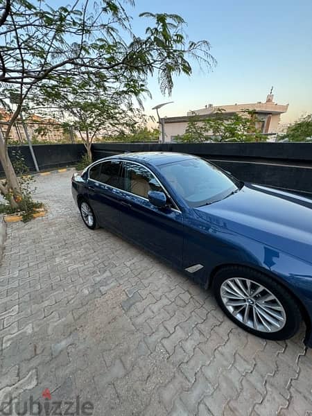 BMW 520 Luxury 2023 4