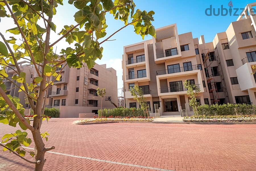 Fully Finished Apartment for Sale with Down Payment and Installments in Fifth Square Marasem New Cairo 2