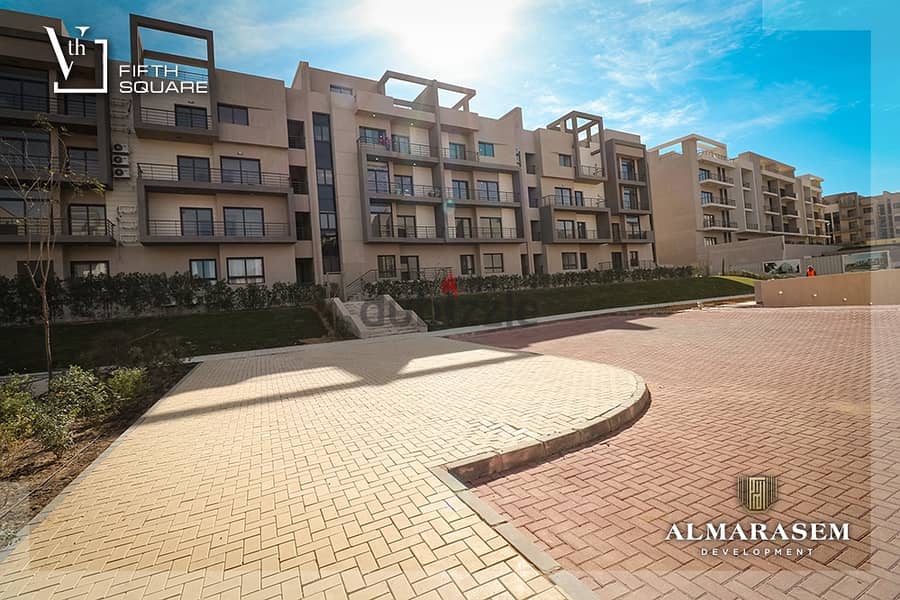Fully Finished Apartment for Sale with Down Payment and Installments in Fifth Square Marasem New Cairo 4