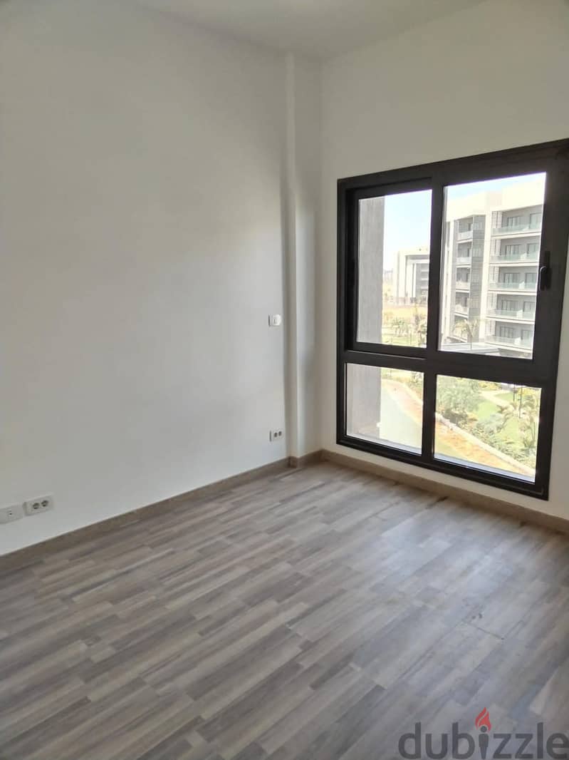 Apartment 84 m delivered fully finished with air conditioning view water featur in Brivado compound in Madinaty Talat Mostafa 2