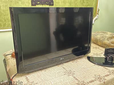 شاشة LG LCD 32 بوصة