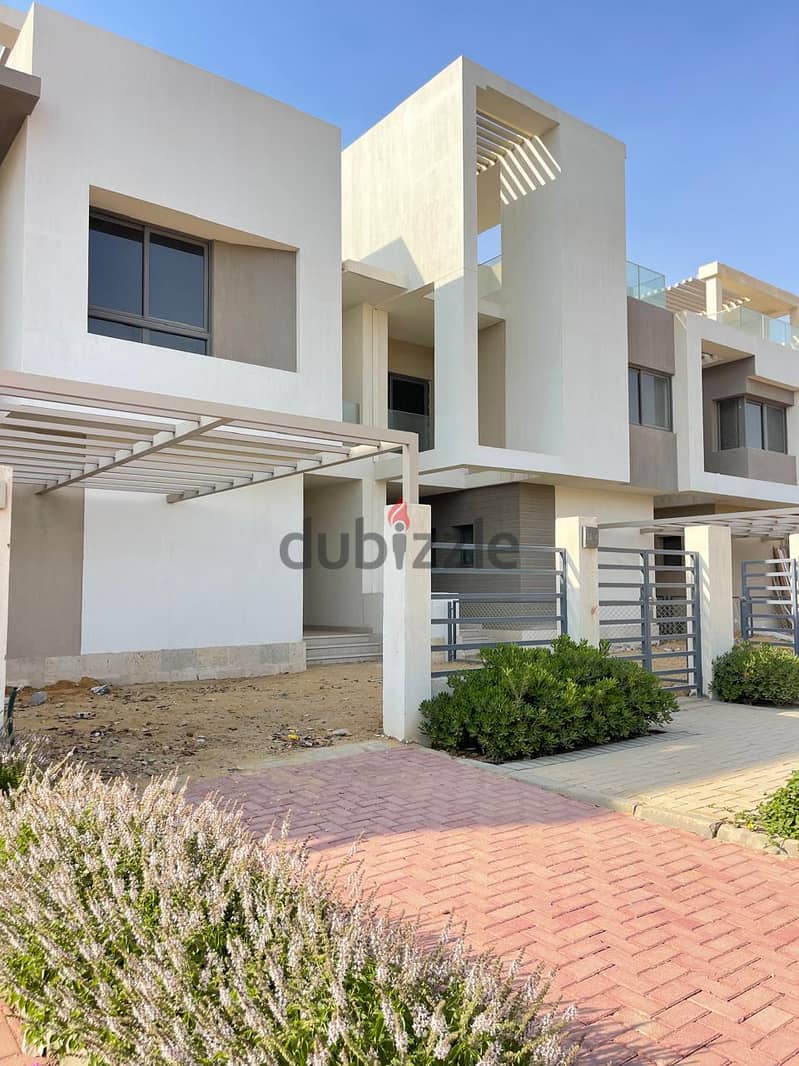 Prime location townhouse corner for sale in Marasem fifth square compound New Cairo fifth settlement 1