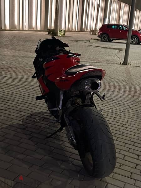 Honda 1000rr 2006 هوندا ١٠٠٠ ار ار ٢٠٠٦ 4