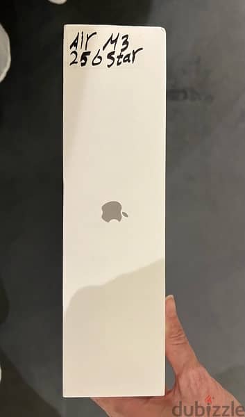 NEW Sealed 13 in MacBook Air Apple M3 chip starlight 1