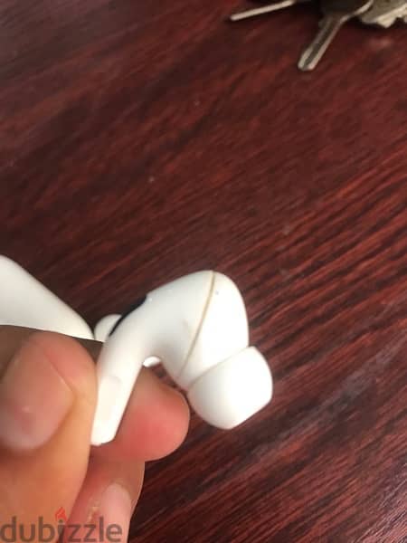Air Pods pro 1 4