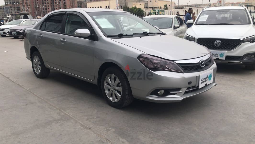 BYD - F3 - 2023 - 1500CC - 15.500 KM - SILVER - LICENSE END MARCH/2026 1