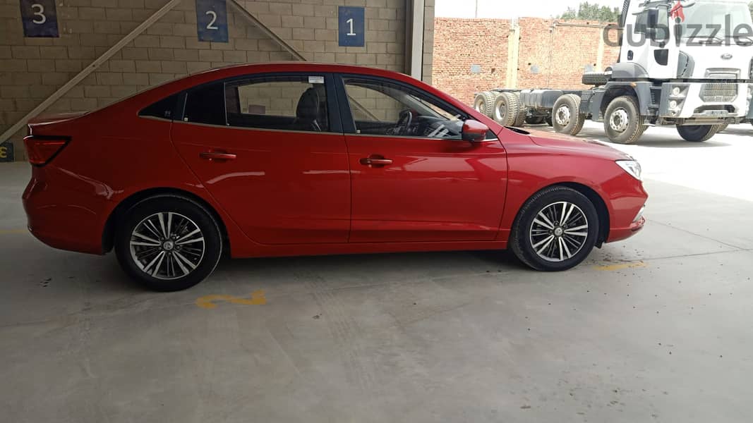 MG5 - HIGHLINE / LUXURY - 2020 - 76.500 KM - FLAME RED 3