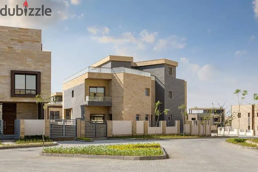 Villa for sale, 240 meters, Taj City Compound, First Settlement, next to Madinaty, in front of Cairo International Airport, 70% discount installments 20