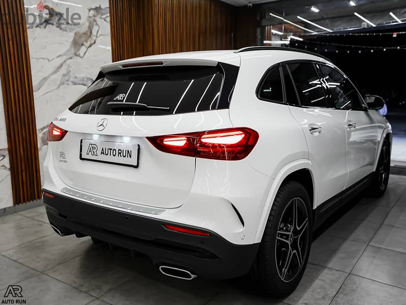 MERCEDES BENZ GLA200 AMG 2024 FULLY LOADED 16