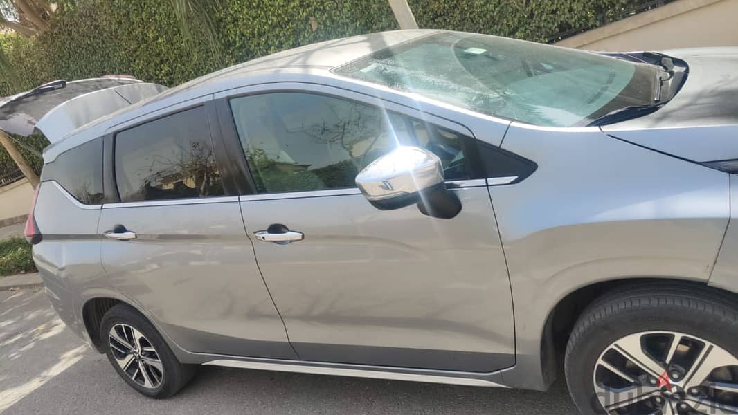 Mitsubishi Xpander with Factory Condition 4