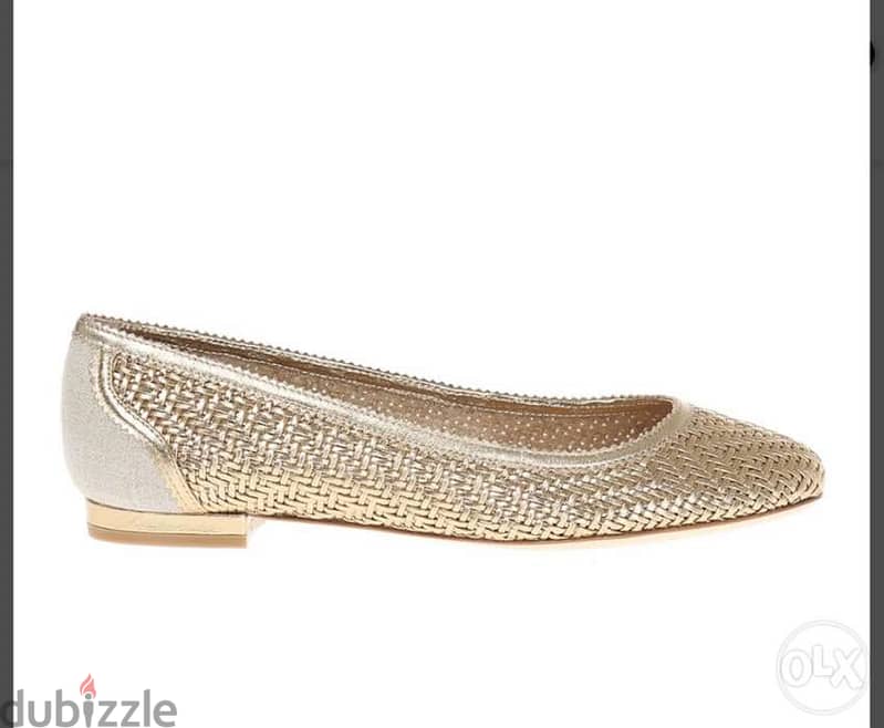 Salvatore Ferragamo gold shoes 2