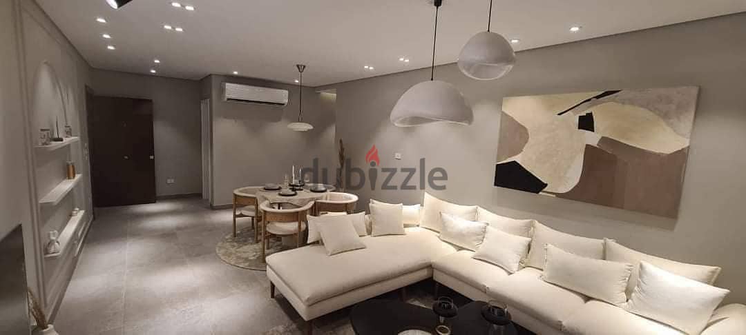 130 m² apartment for sale, finished, with air conditioners, garage and clubhouse. The demand is 880 thousand, and the rest will be paid in installment 0