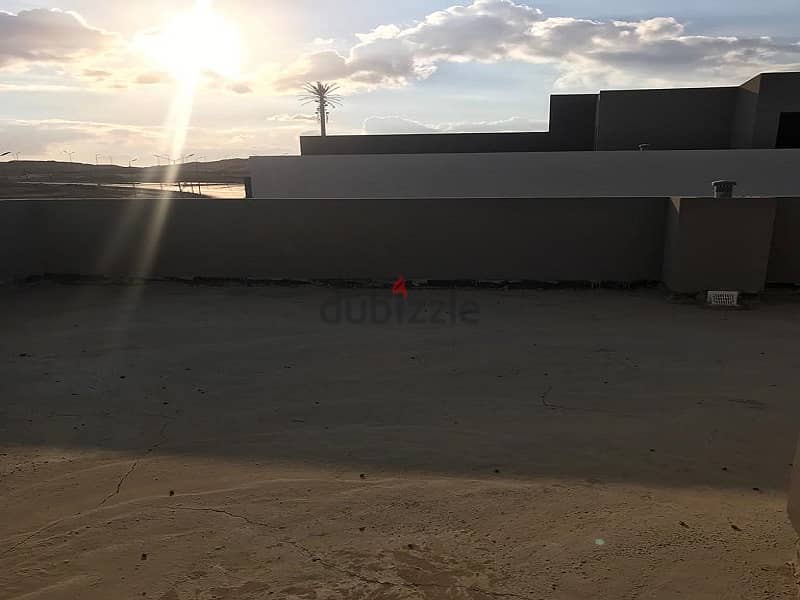 Town corner resale in Etapa Sheikh zayed 307m on land 275m ready to move and in installment till 7/2026 32