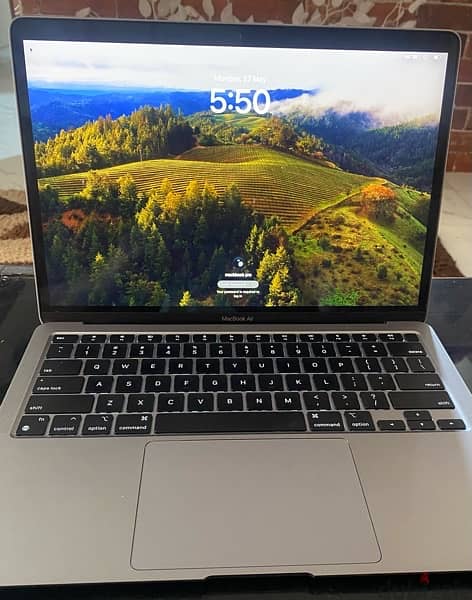 MacBook Air M1 2020 (كسر زيرو) 1
