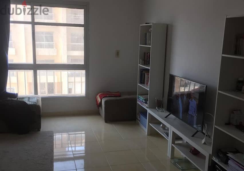 have a 116 square meter apartment for sale next to services and the mosque in the newest phase of Madinaty, B11. 1