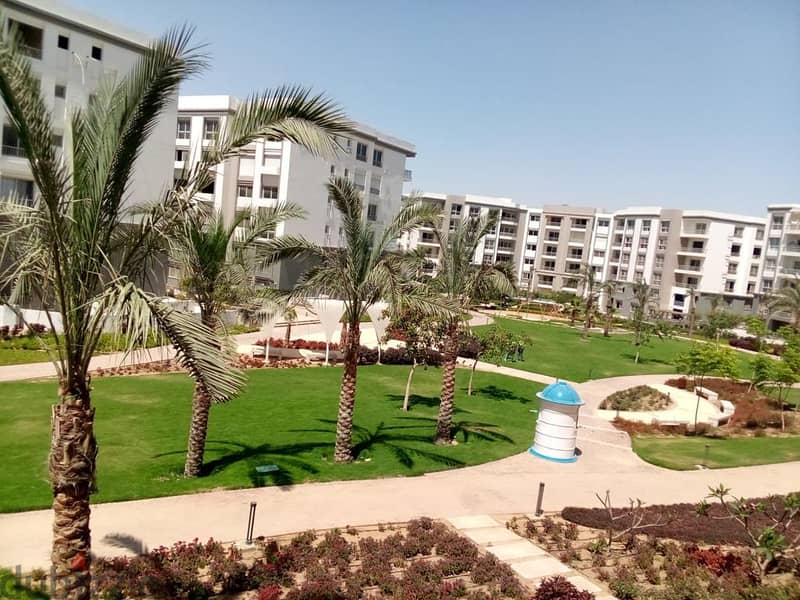 The lowest price for an apartment 123m in a best phase in compound hyde park with installments 1