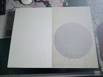 Xbox 1s used 1 tb