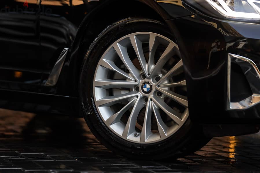 BMW 520i Luxury 2023 8