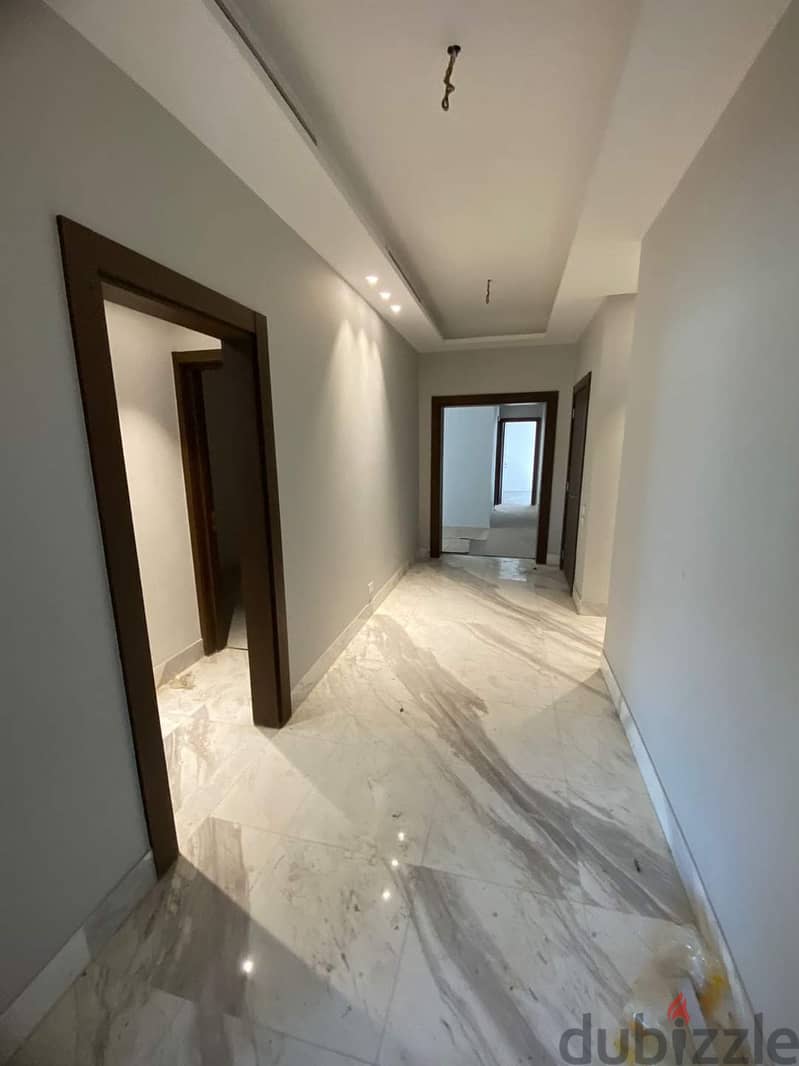 Apartment for sale, 220 meters, immediate receipt, finished, with air conditioners, in Allegria Residence Sodic, in the heart of Beverly Hills, in the 9