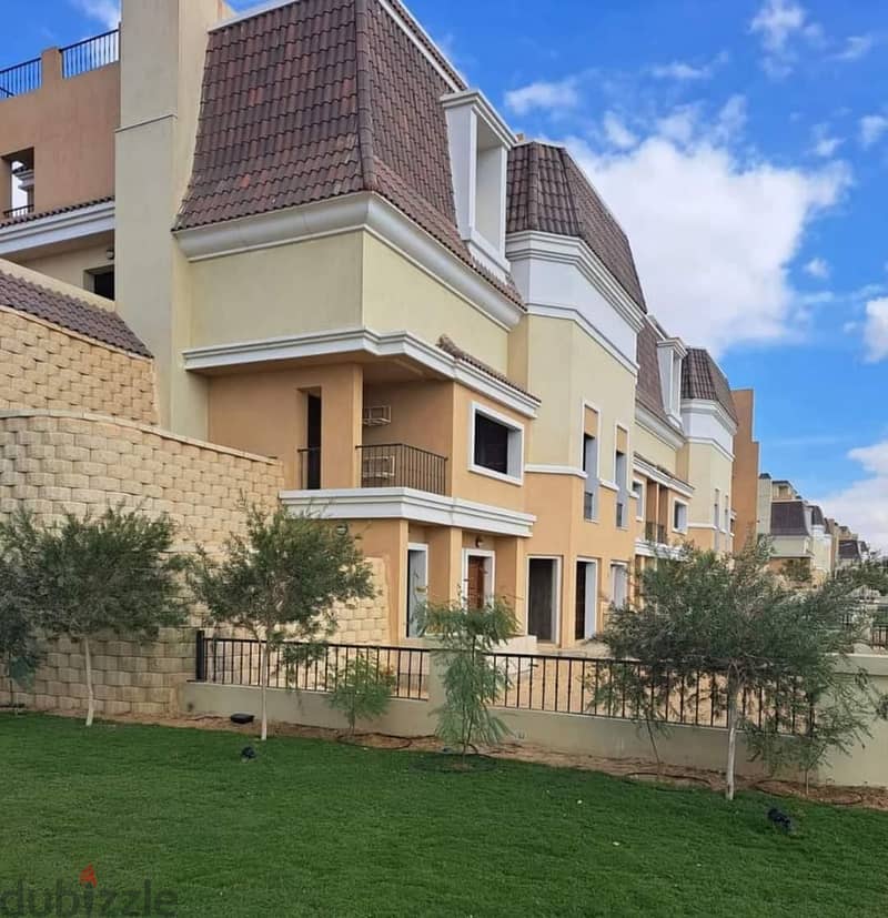 For sale townhouse 205 sqm, 42% discount, 5 rooms, next to the American University, New Cairo, Sarai New Cairo Compound 5