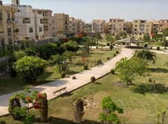 Appartment for sale ,area of 205 square  meters, inside the Nakheel compound in the first Settleent, at a special price شقة للبيع مساحة 205 متر داخل ك 0