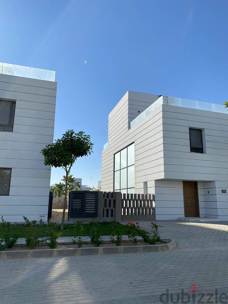 Villa ready for inspection for sale with a 5% down payment and installments over the longest payment period in Al Burouj - Al Bourouj 2