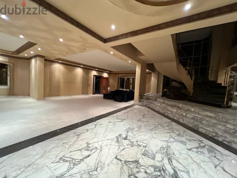 Administrative headquarters of 700 square meters for rent, fully finished and licensed in Sheraton 3