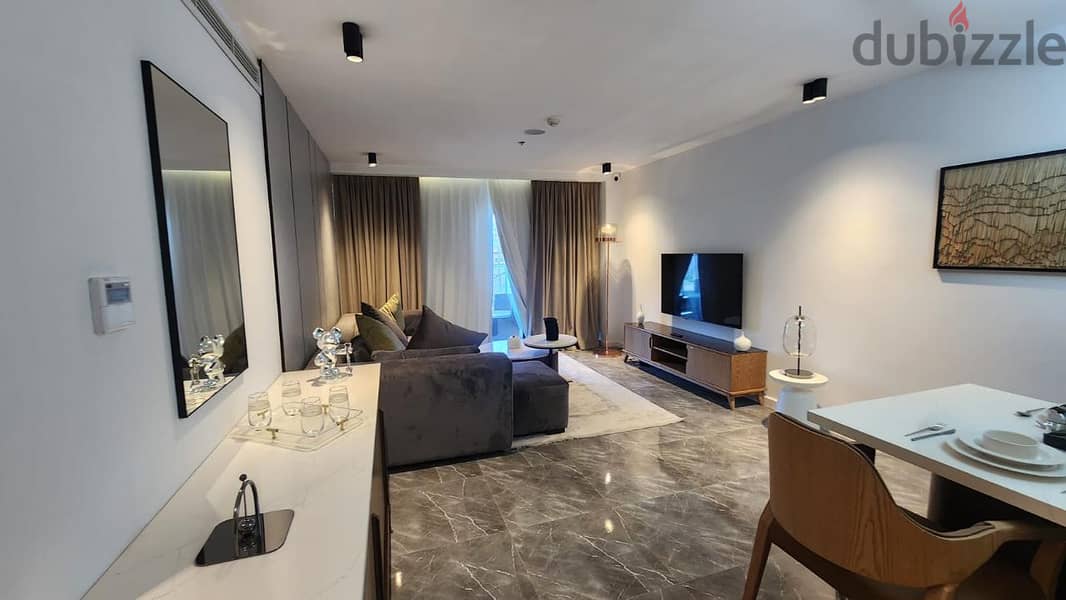 شقة فندقية للبيع ماريوت ريزيدنس بمصر الجديدة بأفضل سعر في السوق 7.000. 000 كاش 51 م 2 غرفة نوم رئيسية 1