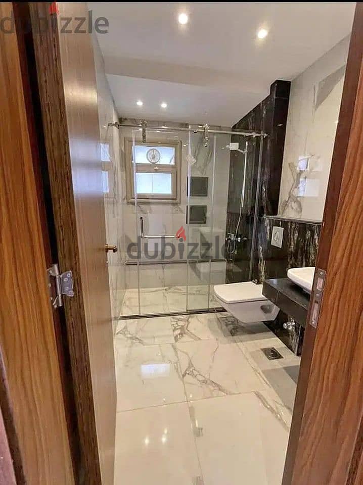 Apartment for sale, fully finished, ready to turn the key, in Nyoum October Compound, near Juhayna Square and Mall of Arabia 3