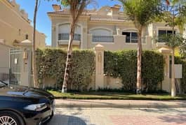 Villa 350m for sale on suez road , compound saada new cairo 0