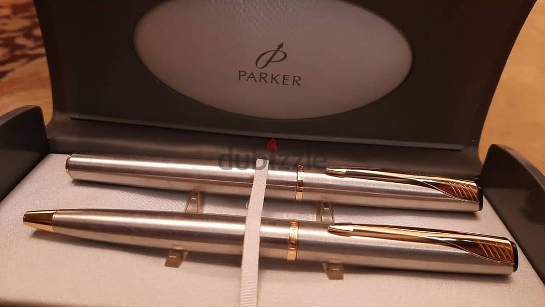 طقم أقلام ( Parker ) أصلي حبر وجاف بالعلبة الأصلية جديد لانج لم يستخدم 15
