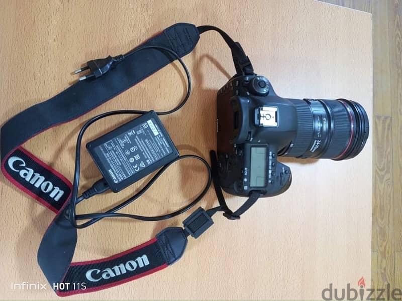 Canon 5D Mark iv Body only 13