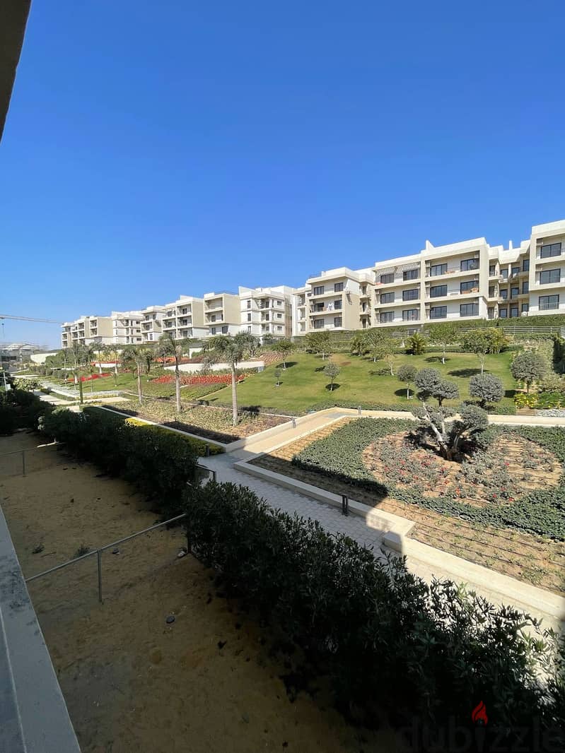 Apartment 195m for rent in fifth square marasem with ac's view landscape 2