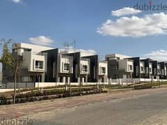 Townhouse with garden and roof in New Cairo, Hyde Park, in installments