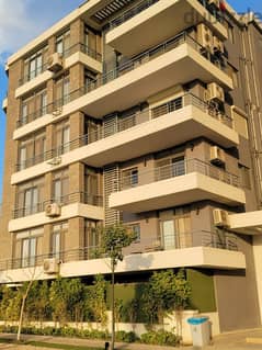 3-room apartment for sale in a full-service compound in New Cairo