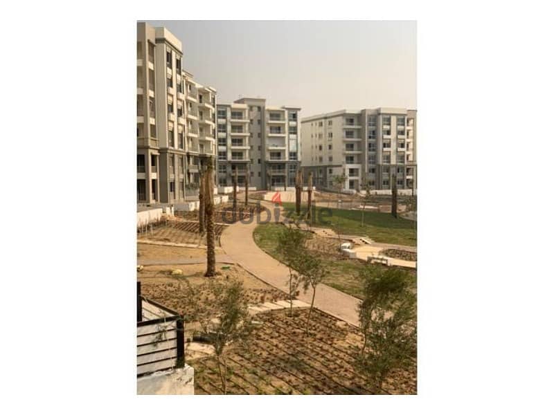 Apartment 177m view Landscape With The Lowest Down Payment Of Only 700 K without over In Greens Phase In Hyde Park Compound In Fifth Settlement 1