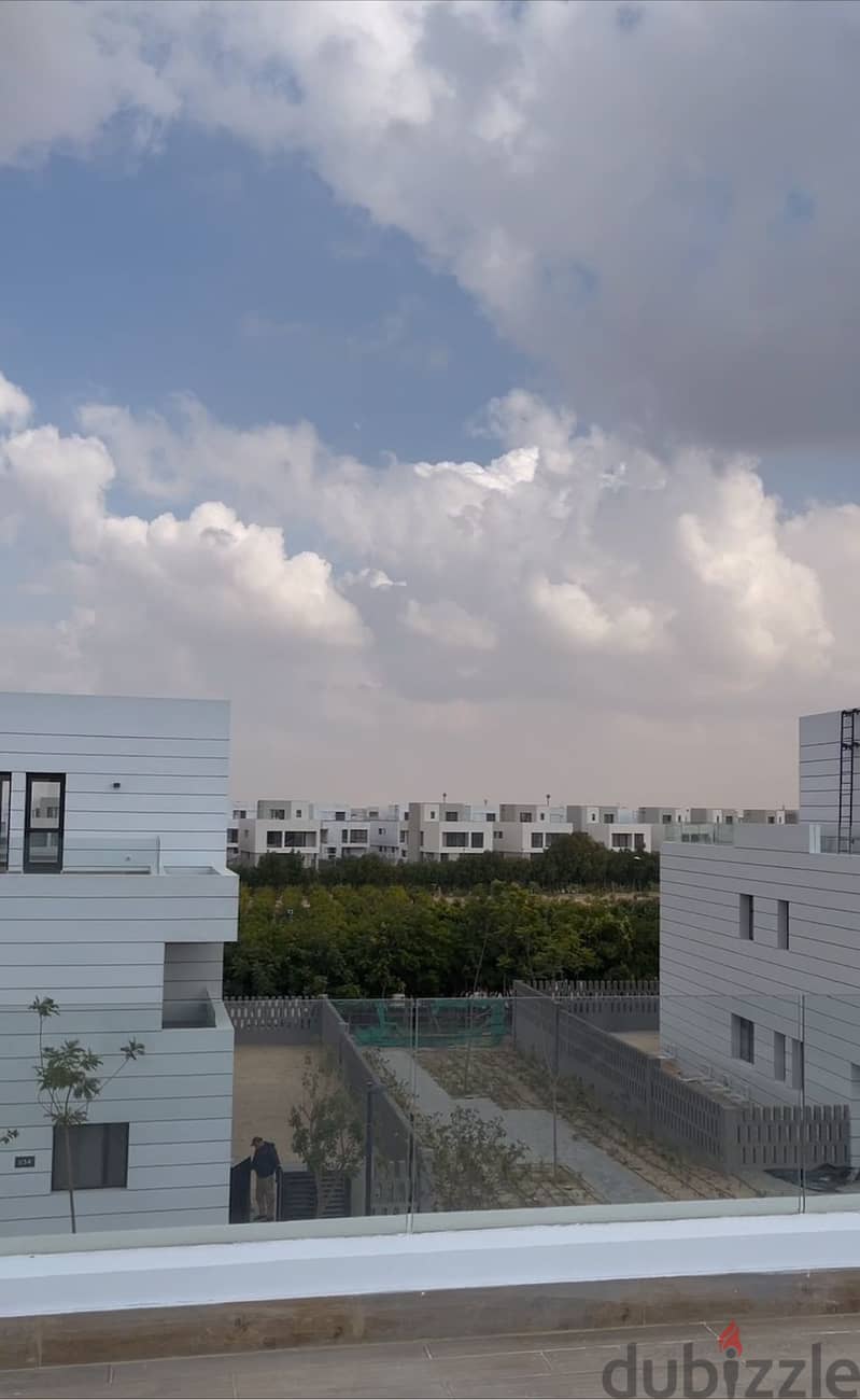 At the best price a standalone for sale, 400 sqm, fully finished, with kitchen and air conditioners, view  landscape, ready to move in Al Burouj Compo 2