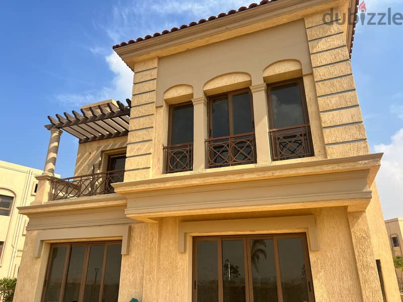 Villa for sale in Madinaty B3, highest quality, with an 11-year installment system, 640 m 9