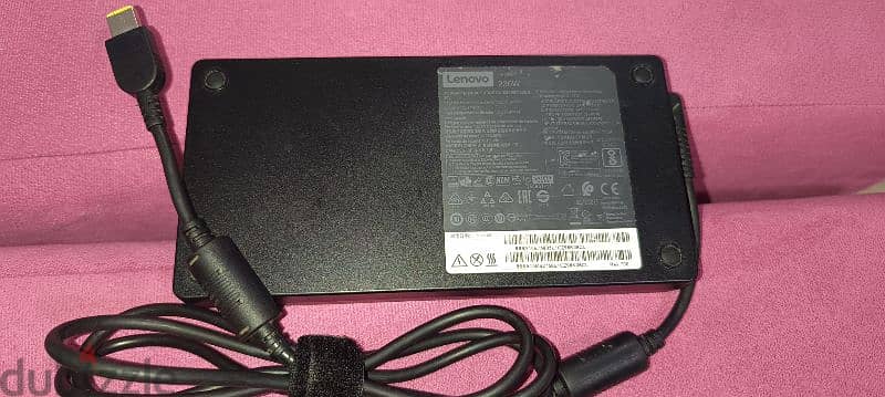 شاحن لينوفو ٢٣٠ وات  Lenovo laptop charger 230w 9