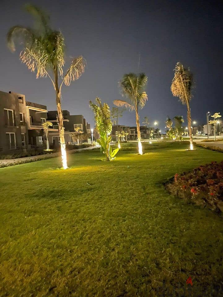 Distinctive 130-meter apartment for sale, fully finished, with a private garden in Sheikh Zayed 5