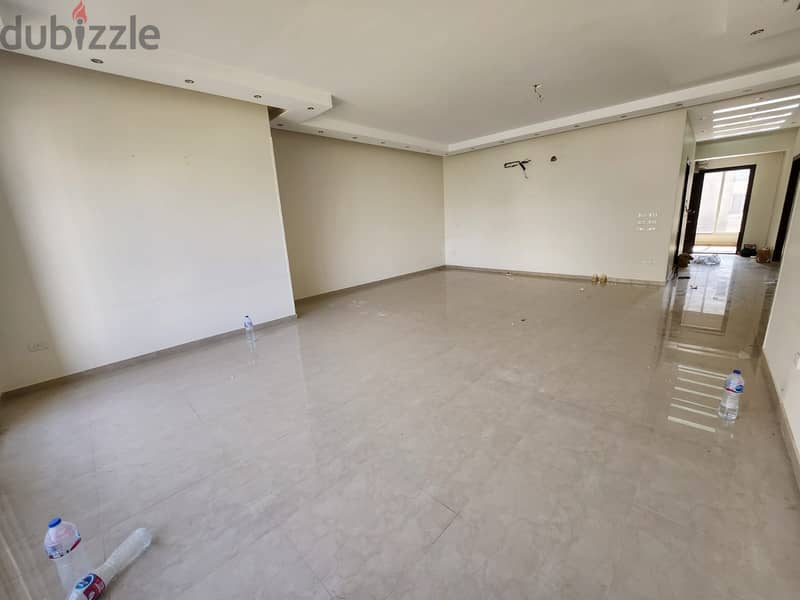 apartment 3 bedrooms for sale ready to move in Golden square 0
