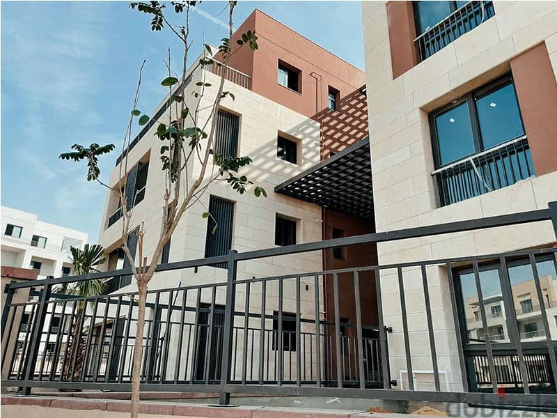 Apartment 201m for Sale at District 5 Marakez Delivery 9/2025 Semi finished  ديستريكت 5 مراكز 2